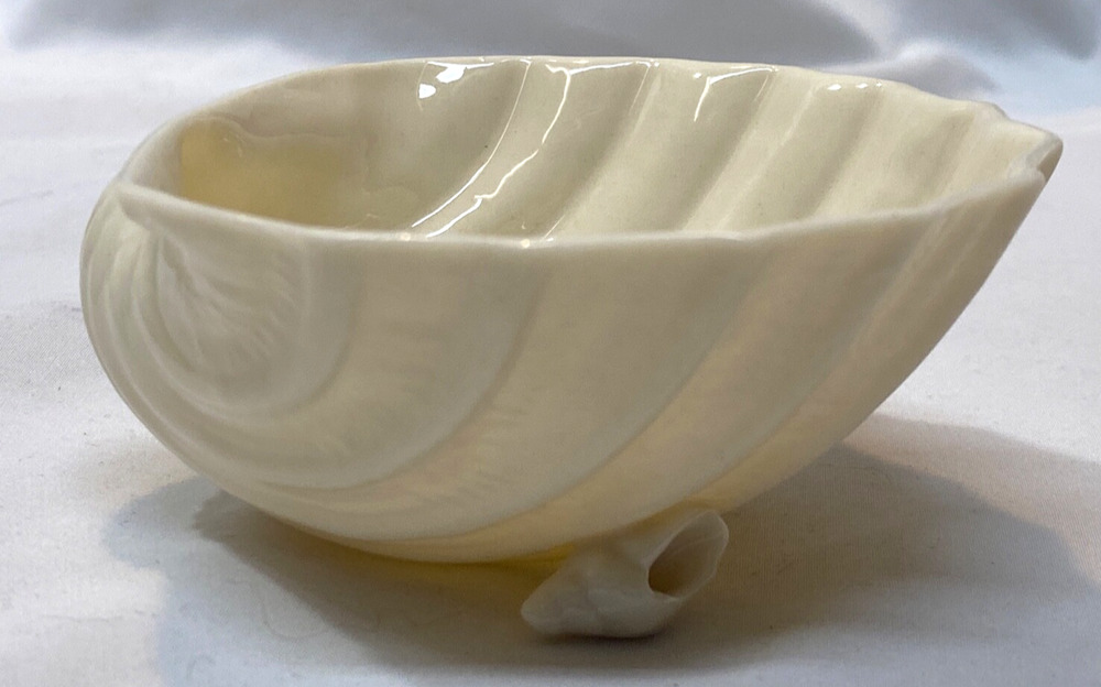 Belleek Irish Porcelain Shell Dish Sugar Bowl Green Mark 1950s
